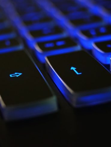 ¿Cómo pueden los gobiernos crear confianza en la Inteligencia Artificial?