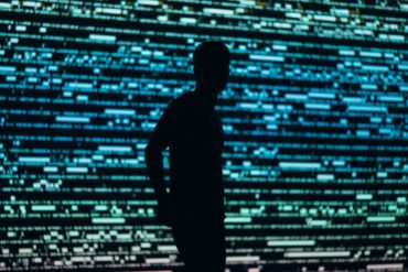 Reconocimiento facial en tiempo real como sistema de vigilancia